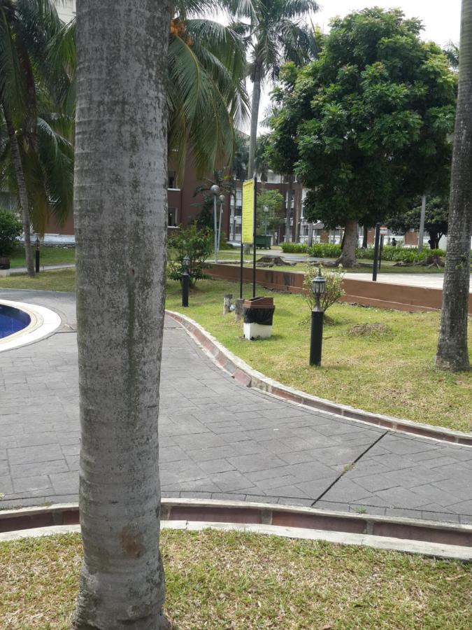 My Place Apartment Subang Jaya Extérieur photo