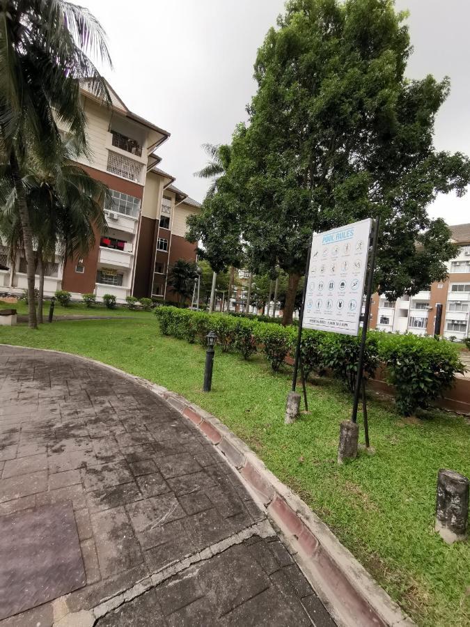 My Place Apartment Subang Jaya Extérieur photo